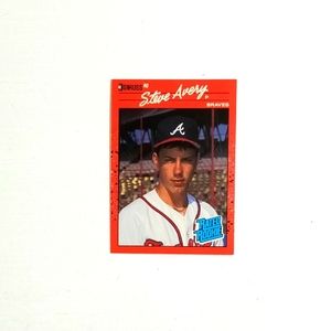 1990 Donruss/Leaf Steve Avery.